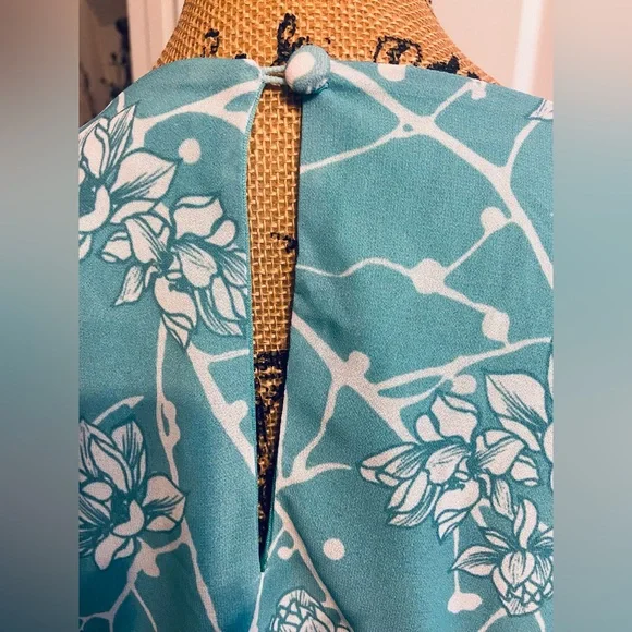 Flying Tomato Sz XS Green & White Floral Pull On Women’s Mini Dress - Picture 3 of 9